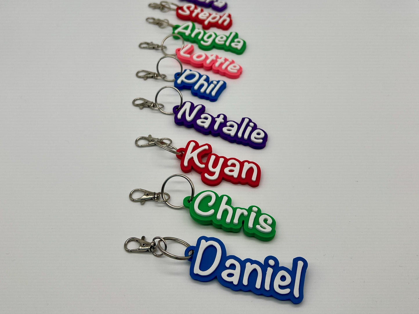Personalisierter 3D-Taschenanhänger mit Prägung | 7 Farben verfügbar