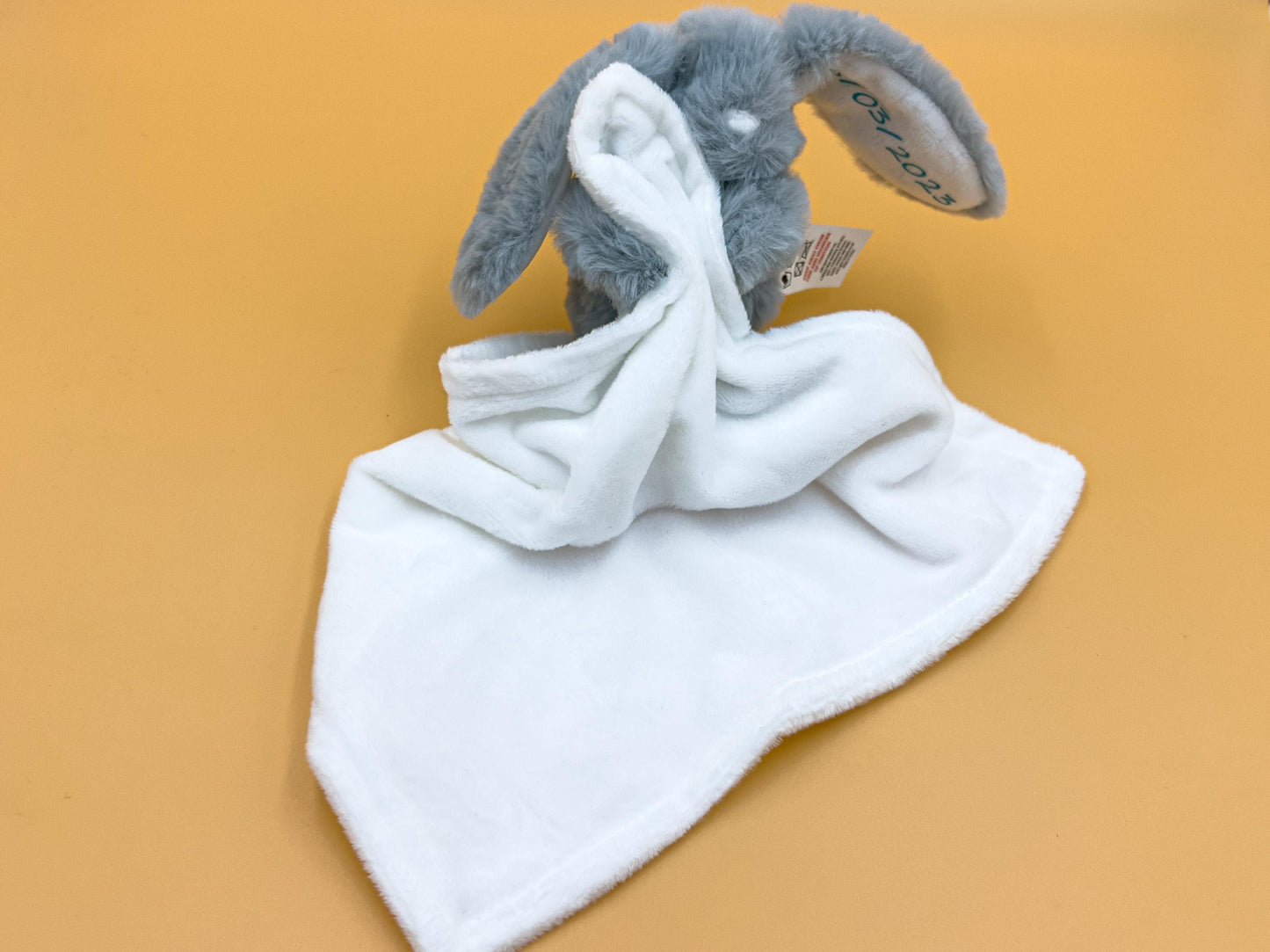 Doudou bébé personnalisé en peluche douce lapin