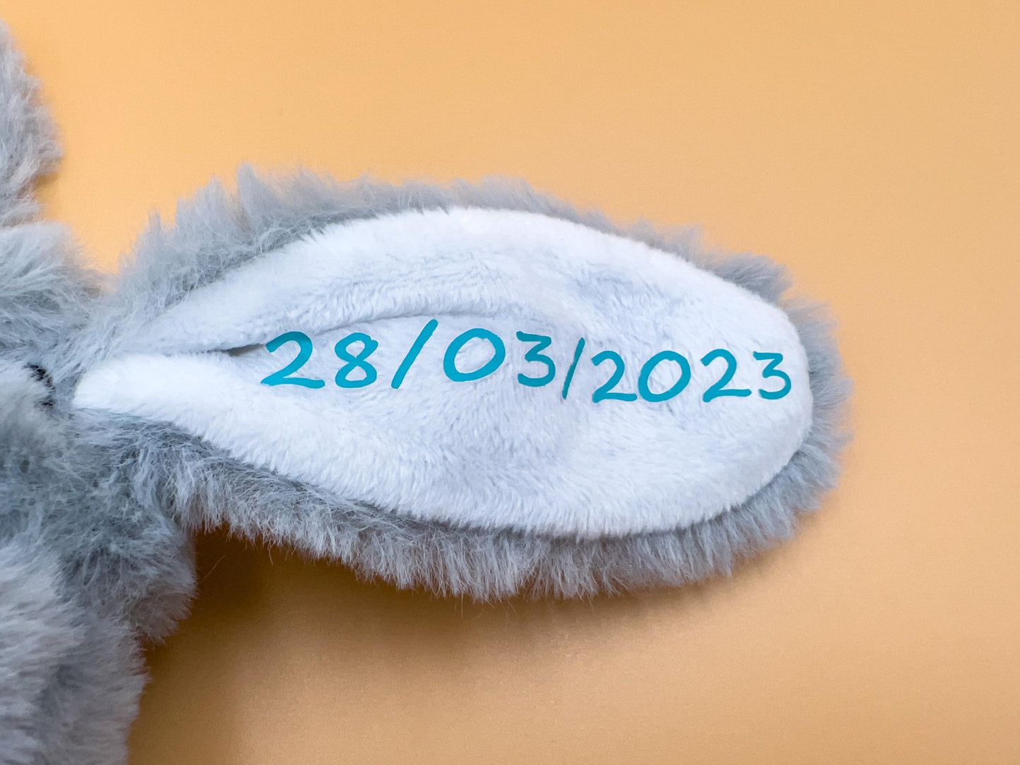 Doudou bébé personnalisé en peluche douce lapin