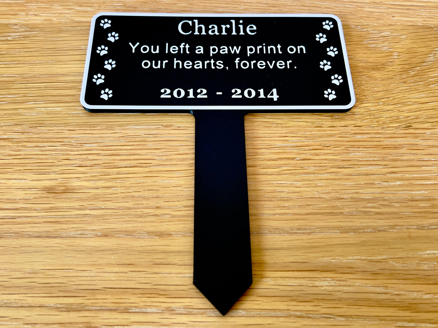 Plaque commémorative personnalisée pour chien | Noir et blanc