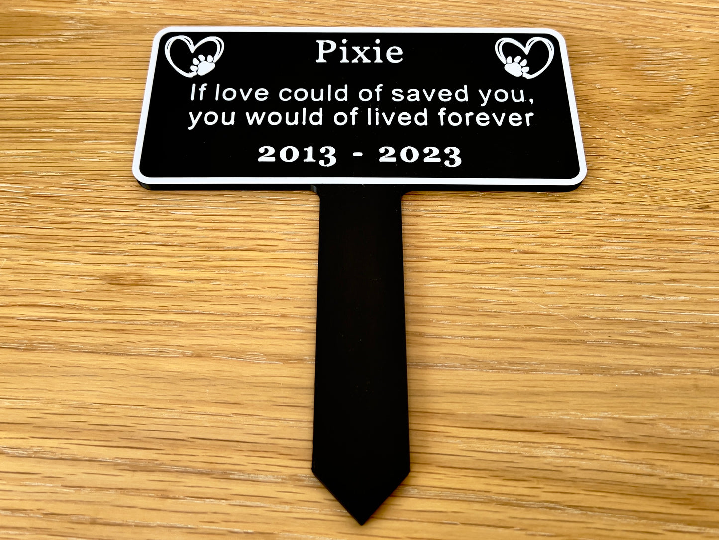 Plaque commémorative personnalisée pour chien | Noir et blanc